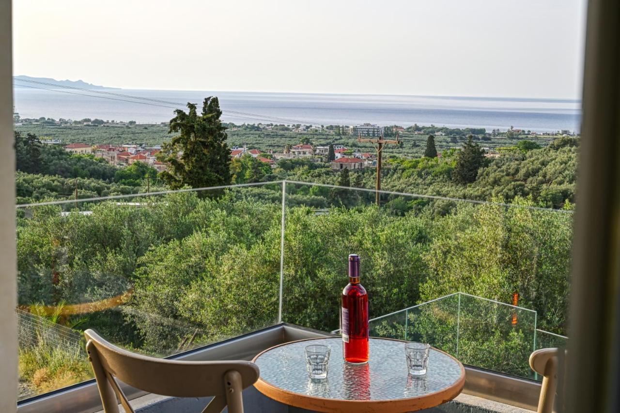 Villa Anemomili *